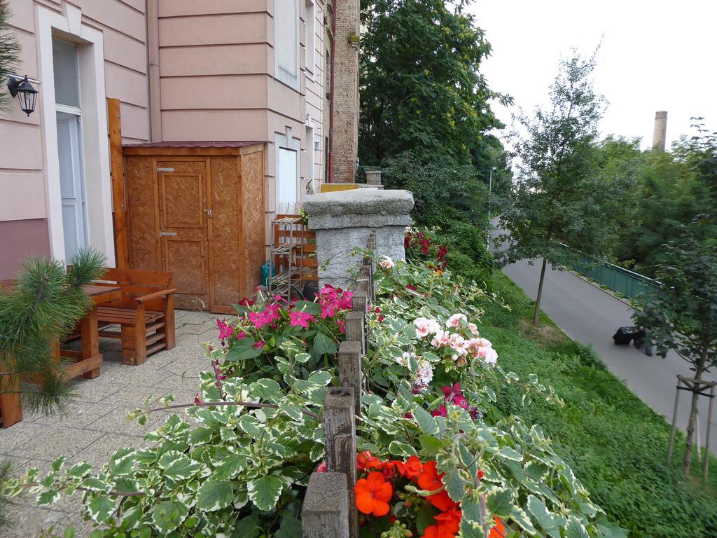 Victoria Design Stays - Apartment Rehorova Praga Exterior foto