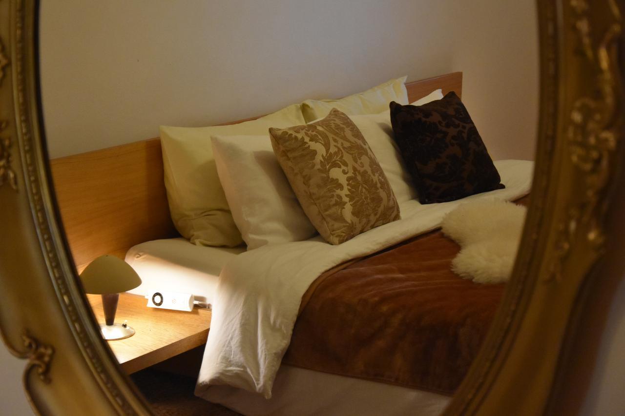 Victoria Design Stays - Apartment Rehorova Praga Exterior foto