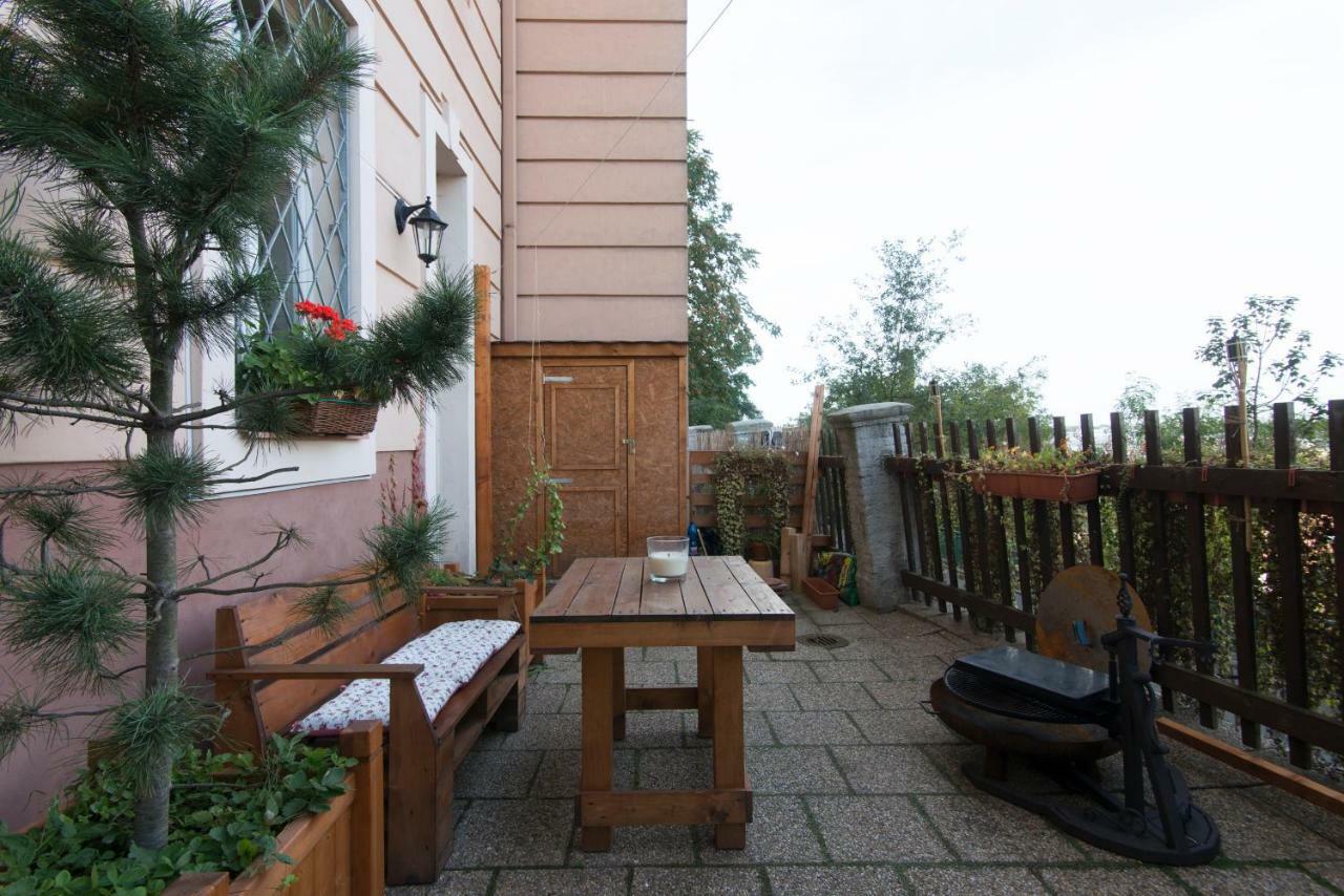 Victoria Design Stays - Apartment Rehorova Praga Exterior foto